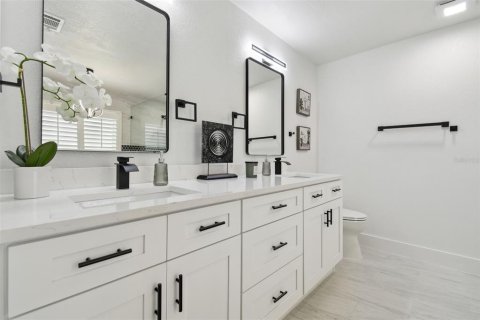 Villa ou maison à vendre à Tampa, Floride: 3 chambres, 184.23 m2 № 1744493 - photo 15