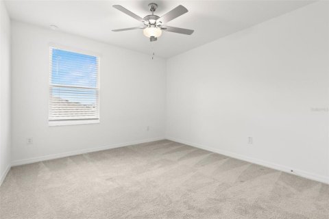 Casa en venta en Land O' Lakes, Florida, 5 dormitorios, 221.94 m2 № 1760378 - foto 27