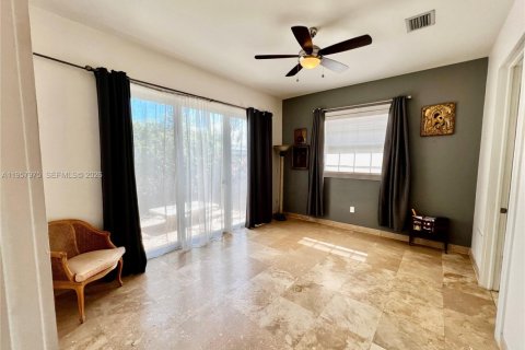 Купить виллу или дом в Майами, Флорида 3 спальни, 139.17м2, № 2025693 - фото 17