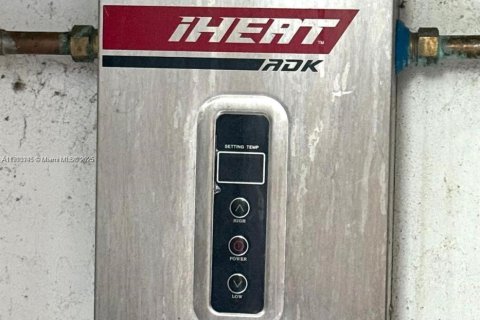 Copropriété à louer à Miami, Floride: 2 chambres, 107.4 m2 № 1966444 - photo 10