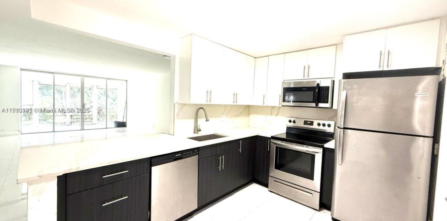 Condo à Miami, Floride, 2 chambres  № 1966444