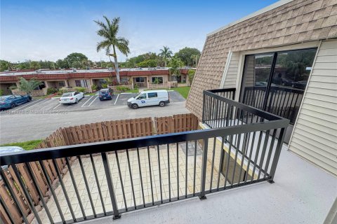 Купить кондоминиум в Норт-Лодердейл, Флорида 2 спальни, 142.14м2, № 2016022 - фото 11