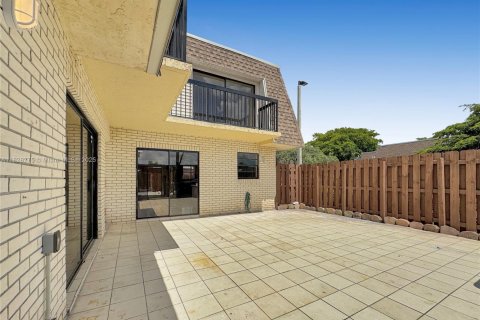 Купить кондоминиум в Норт-Лодердейл, Флорида 2 спальни, 142.14м2, № 2016022 - фото 2