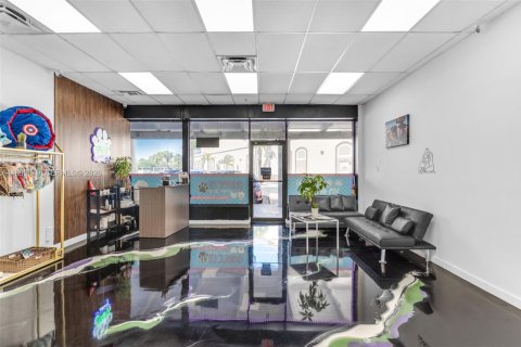 Купить коммерческую недвижимость в Майами, Флорида № 2060739 - фото 5