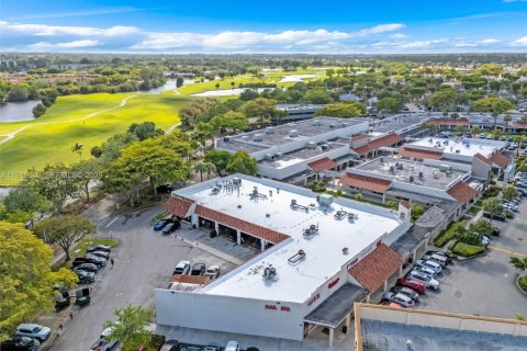 Купить коммерческую недвижимость в Майами, Флорида № 2060739 - фото 22