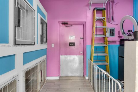 Купить коммерческую недвижимость в Майами, Флорида № 2060739 - фото 16