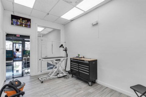 Купить коммерческую недвижимость в Майами, Флорида № 2060739 - фото 10