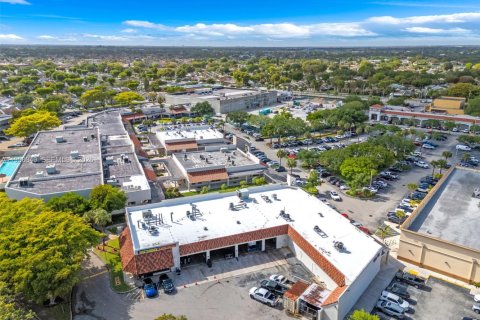 Купить коммерческую недвижимость в Майами, Флорида № 2060739 - фото 23