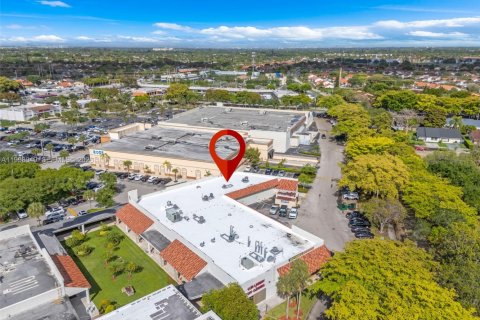 Купить коммерческую недвижимость в Майами, Флорида № 2060739 - фото 28