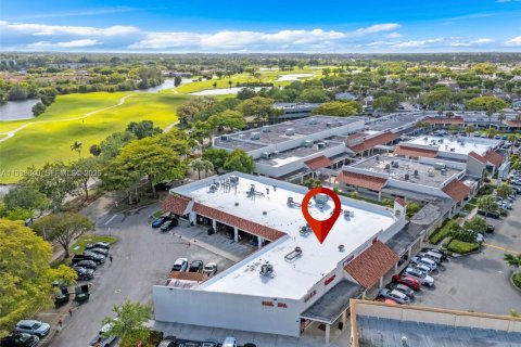 Купить коммерческую недвижимость в Майами, Флорида № 2060739 - фото 20