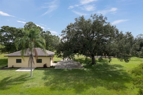 Villa ou maison à vendre à Punta Gorda, Floride: 4 chambres, 239.59 m2 № 2395726 - photo 8