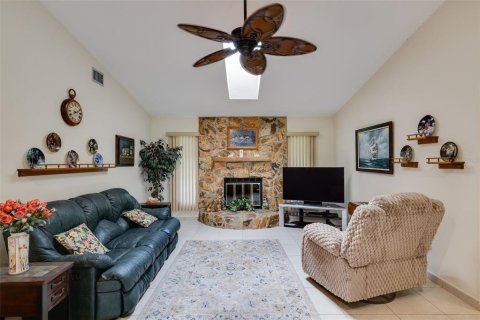 Villa ou maison à vendre à Punta Gorda, Floride: 4 chambres, 239.59 m2 № 2395726 - photo 21