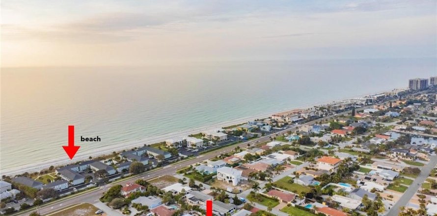 Villa ou maison à Belleair Beach, Floride 3 chambres, 159.51 m2 № 1808006
