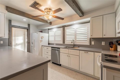 Villa ou maison à louer à Belleair Beach, Floride: 3 chambres, 159.51 m2 № 1808006 - photo 8
