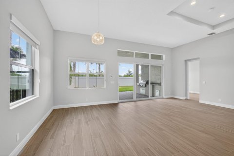 House in Palm Beach Gardens, Florida 4 bedrooms, 223.43 sq.m. № 2146407 - photo 18