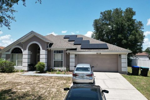 House in Orlando, Florida 3 bedrooms, 210.61 sq.m. № 2210182