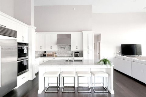 Casa en venta en Weston, Florida, 7 dormitorios, 365.38 m2 № 1699297 - foto 13