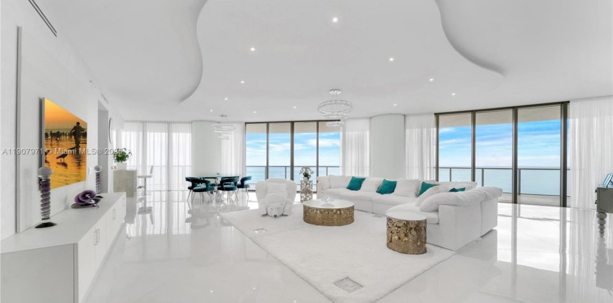 Condo à Bal Harbour, Floride, 3 chambres № 1965079