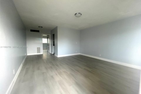 Condo in Boynton Beach, Florida, 1 bedroom  № 2052836 - photo 4