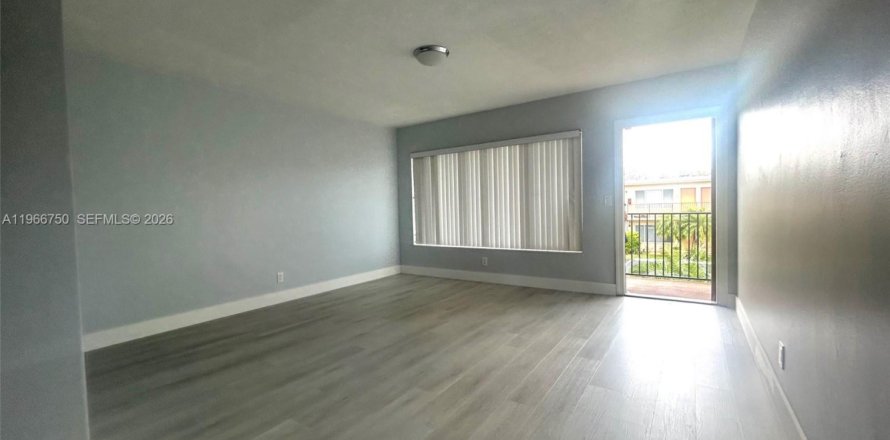 Condo in Boynton Beach, Florida, 1 bedroom  № 2052836