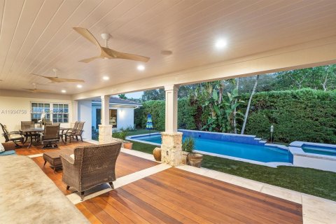 Villa ou maison à vendre à Miami Shores, Floride: 5 chambres, 257.34 m2 № 1993459 - photo 4