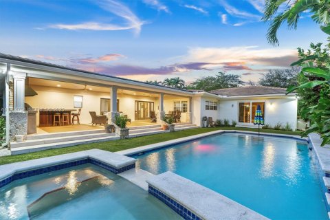 Villa ou maison à vendre à Miami Shores, Floride: 5 chambres, 257.34 m2 № 1993459 - photo 2