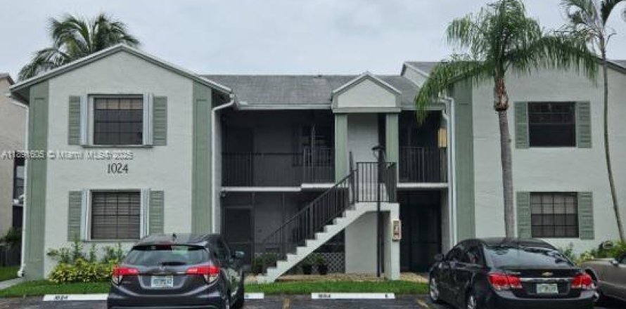 Condo in Homestead, Florida, 2 bedrooms  № 1944125