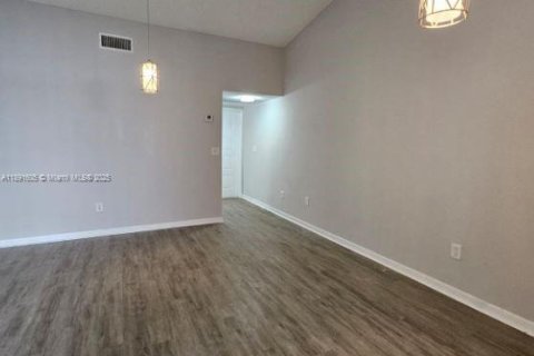 Condo in Homestead, Florida, 2 bedrooms  № 1944125 - photo 16