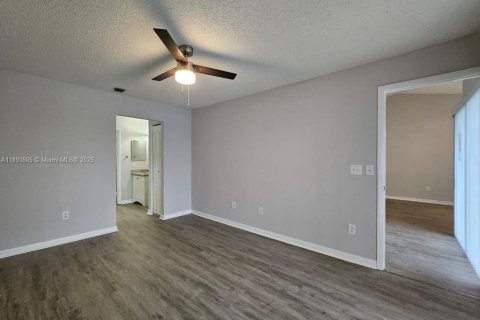 Condo in Homestead, Florida, 2 bedrooms  № 1944125 - photo 7
