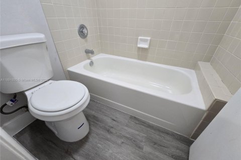 Condo in Homestead, Florida, 2 bedrooms  № 1944125 - photo 21