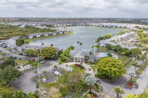 Condo in Homestead, Florida, 2 bedrooms  № 1944125 - photo 18