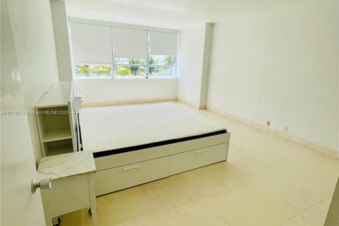 Copropriété à louer à Miami Beach, Floride: 2 chambres, 130.34 m2 № 1967636 - photo 6