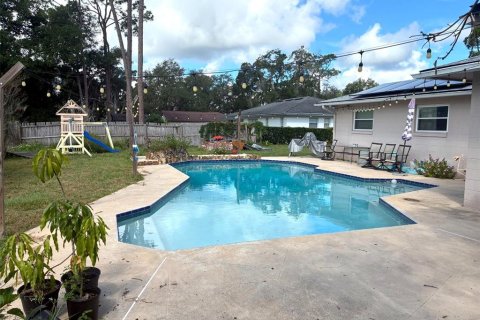 Villa ou maison à vendre à Longwood, Floride: 4 chambres, 211.72 m2 № 2395784 - photo 2