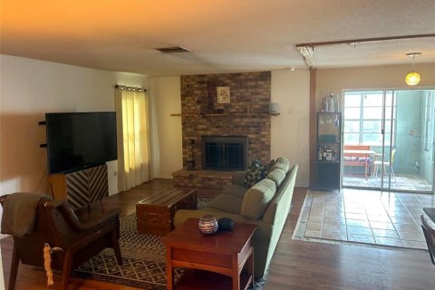 Villa ou maison à vendre à Longwood, Floride: 4 chambres, 211.72 m2 № 2395784 - photo 5