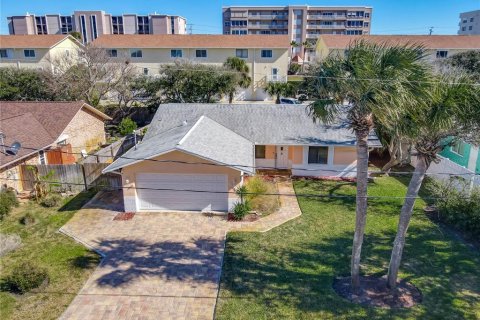 Villa ou maison à vendre à Ponce Inlet, Floride: 3 chambres, 131.18 m2 № 2284277 - photo 2