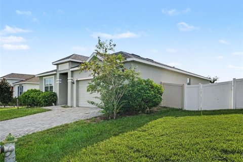 Villa ou maison à vendre à Haines City, Floride: 4 chambres, 175.31 m2 № 2389269 - photo 2