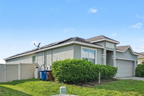 Villa ou maison à vendre à Haines City, Floride: 4 chambres, 175.31 m2 № 2389269 - photo 3