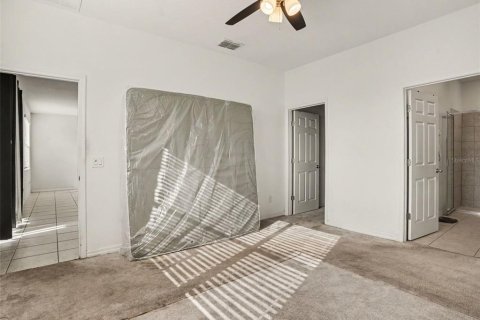 Villa ou maison à vendre à Haines City, Floride: 4 chambres, 175.31 m2 № 2389269 - photo 17
