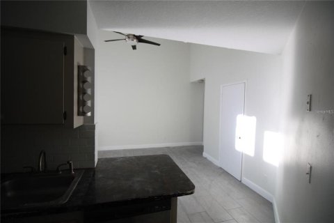 Copropriété à louer à Orlando, Floride: 2 chambres, 76.18 m2 № 1686943 - photo 6