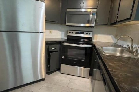 Copropriété à louer à Orlando, Floride: 2 chambres, 76.18 m2 № 1686943 - photo 3