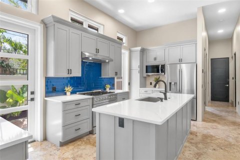 Villa ou maison à vendre à Sarasota, Floride: 5 chambres, 233.18 m2 № 1813032 - photo 10