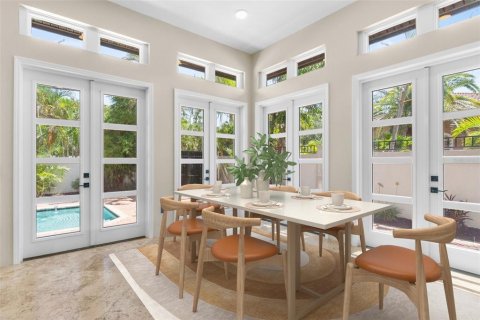 Villa ou maison à vendre à Sarasota, Floride: 5 chambres, 233.18 m2 № 1813032 - photo 19