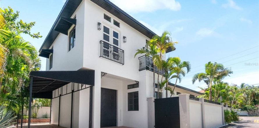 Villa ou maison à Sarasota, Floride 5 chambres, 233.18 m2 № 1813032