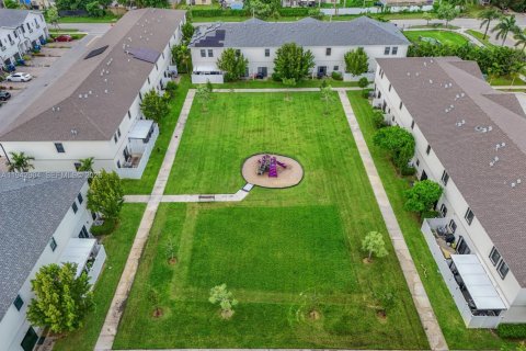 Adosado en venta en Florida City, Florida, 3 dormitorios, 136.19 m2 № 2000472 - foto 6