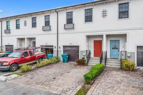 Adosado en venta en Florida City, Florida, 3 dormitorios, 136.19 m2 № 2000472 - foto 2