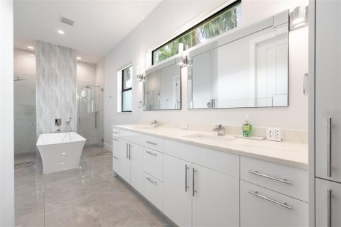 Casa en venta en Cape Coral, Florida, 4 dormitorios, 194.72 m2 № 2202274 - foto 21