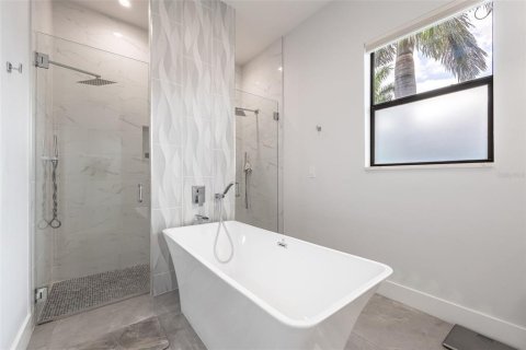 Casa en venta en Cape Coral, Florida, 4 dormitorios, 194.72 m2 № 2202274 - foto 22