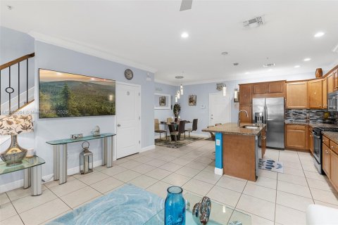 Touwnhouse à vendre à Sunrise, Floride: 3 chambres, 143.35 m2 № 1858802 - photo 3