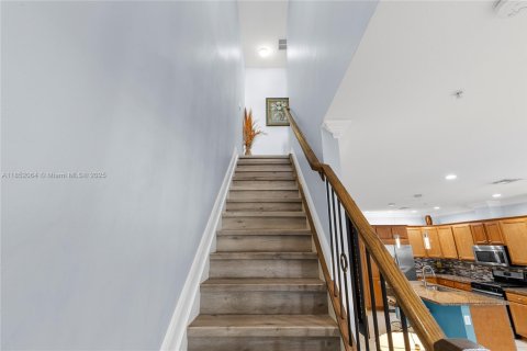 Touwnhouse à vendre à Sunrise, Floride: 3 chambres, 143.35 m2 № 1858802 - photo 12