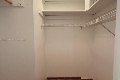 Снять в аренду кондоминиум в Санрайз, Флорида 2 спальни, 78.97м2, № 2005770 - фото 12